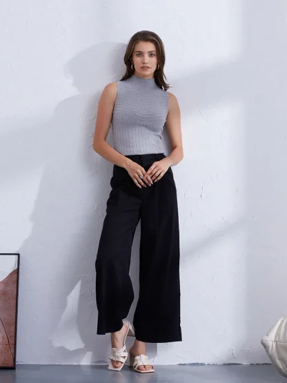 Basic Square Neck Tank Top - Image 2