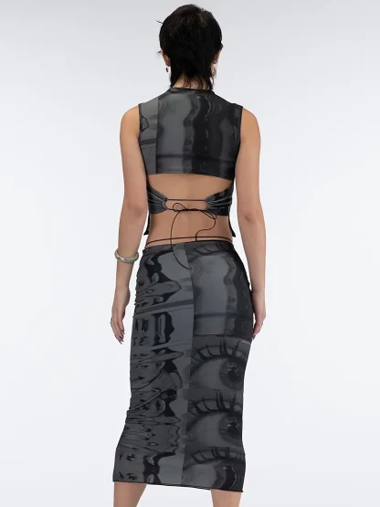 Chic Strappy Back Tank Top - Image 3